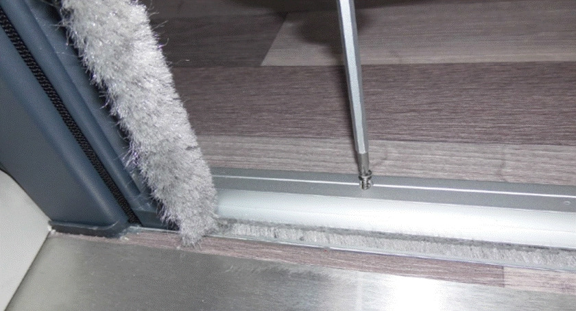 REMIS REMICare Van Insektenschutztuer Ford Transit Custom Nugget V362 - 10058222