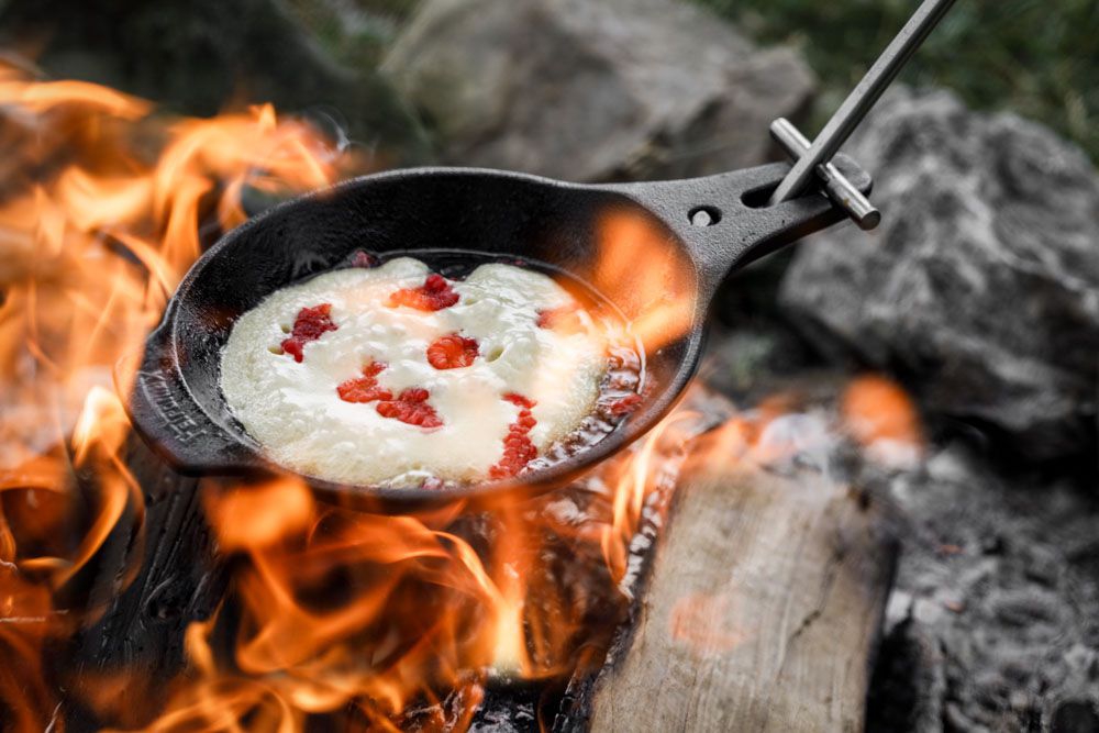 PETROMAX Lagerfeuerpfanne aus Gusseisen - l-fp17