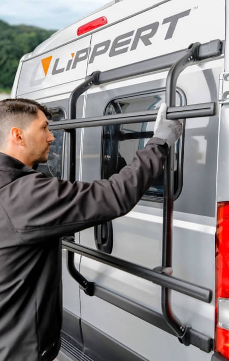 LIPPERT Fahrradtraeger Mehrzweck-Umbausatz R-Bar Schwarz - 2021104487