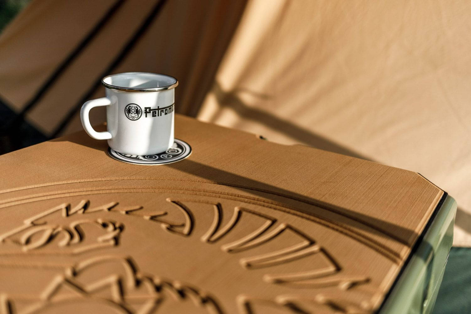 PETROMAX Emaille Becher weiss px-mug-w