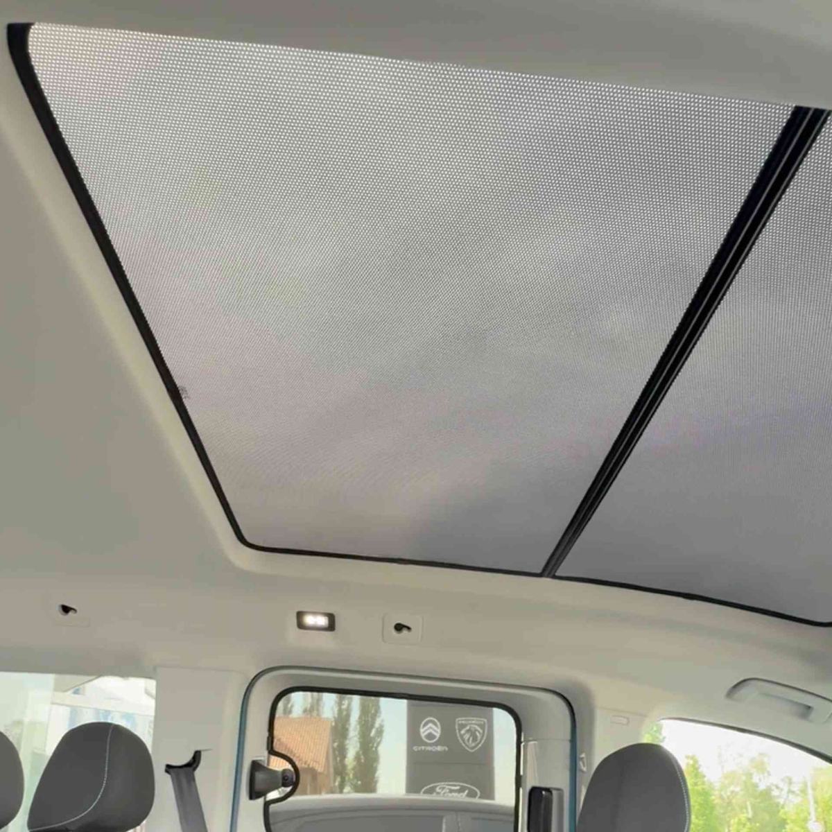 WINDESA SunClip Sonnenschutz - Sichtschutz Ford Tourneo Connect Panoramadach ab Bj. 2022 Set PD-FO - sun-10505pd-fo