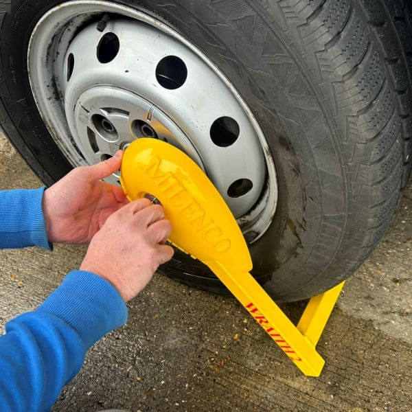 Milenco Radkralle Wraith 3 fuer Wohnmobil - 7306