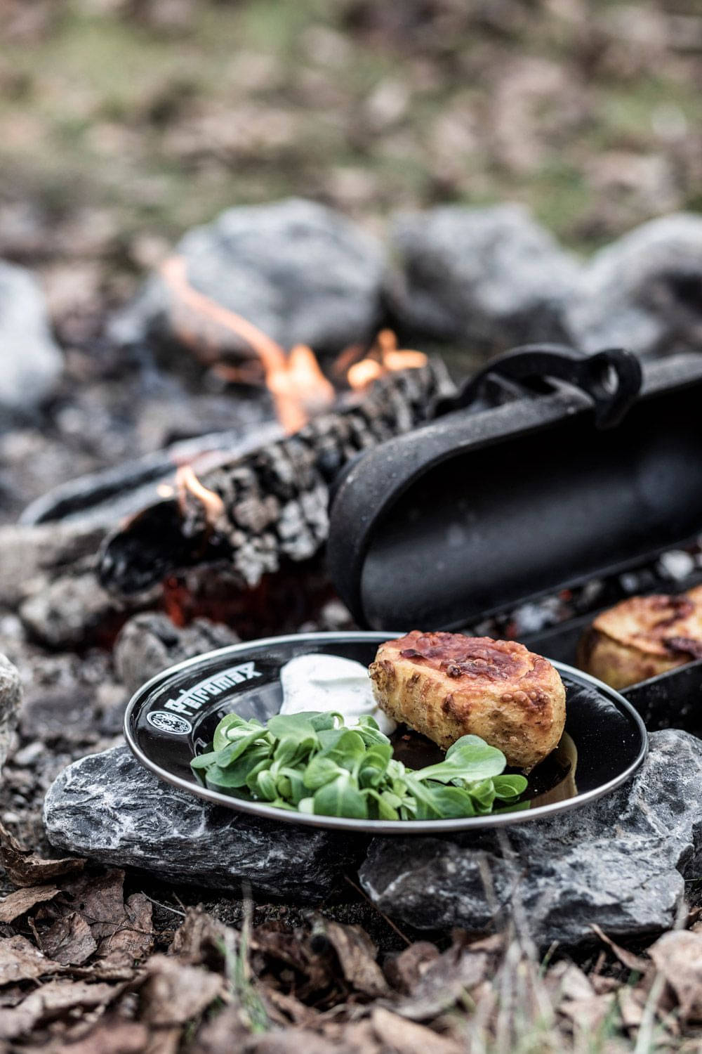 PETROMAX Emaille Teller schwarz 2 Stück Ø 22 cm PETROMAX Emaille Teller schwarz 2 Stueck Ø 22 cm px-plate-s