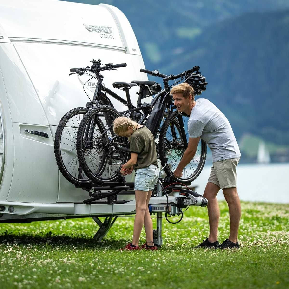 THULE Fahrradtraeger Caravan Superb XT Eloxiert Short Deichseltraeger - 302078