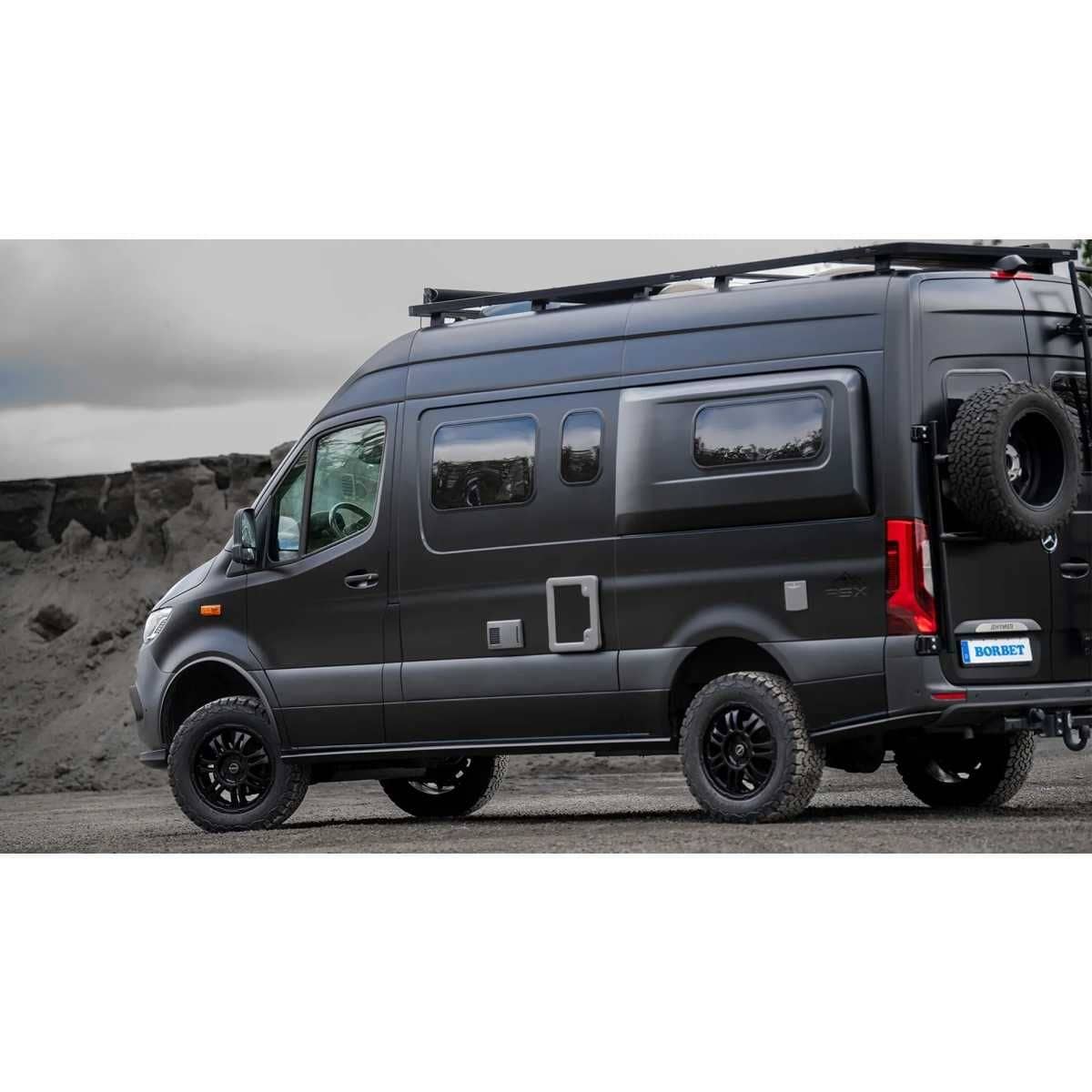BORBET Alufelge CW8 black matt 18 Zoll fuer MB Sprinter - VW Crafter 4er-Set - CW8 80848130684-1BM