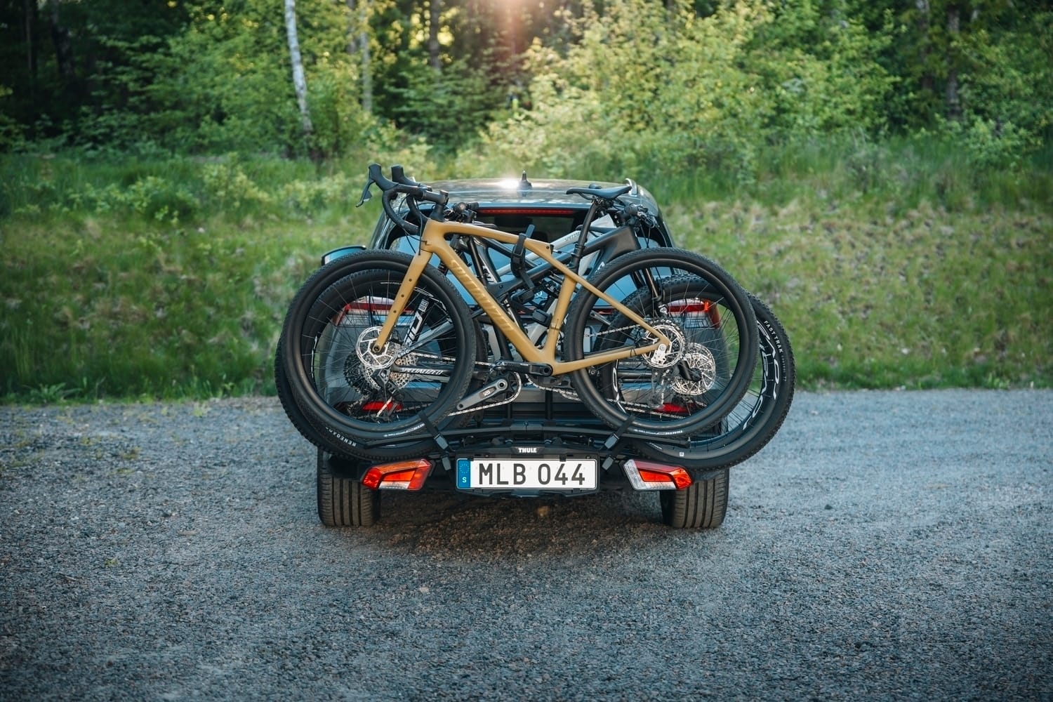 THULE 944 EasyFold 3 2B Fahrradtraeger inkl. Onto 2 Heckbox - 9441 9092