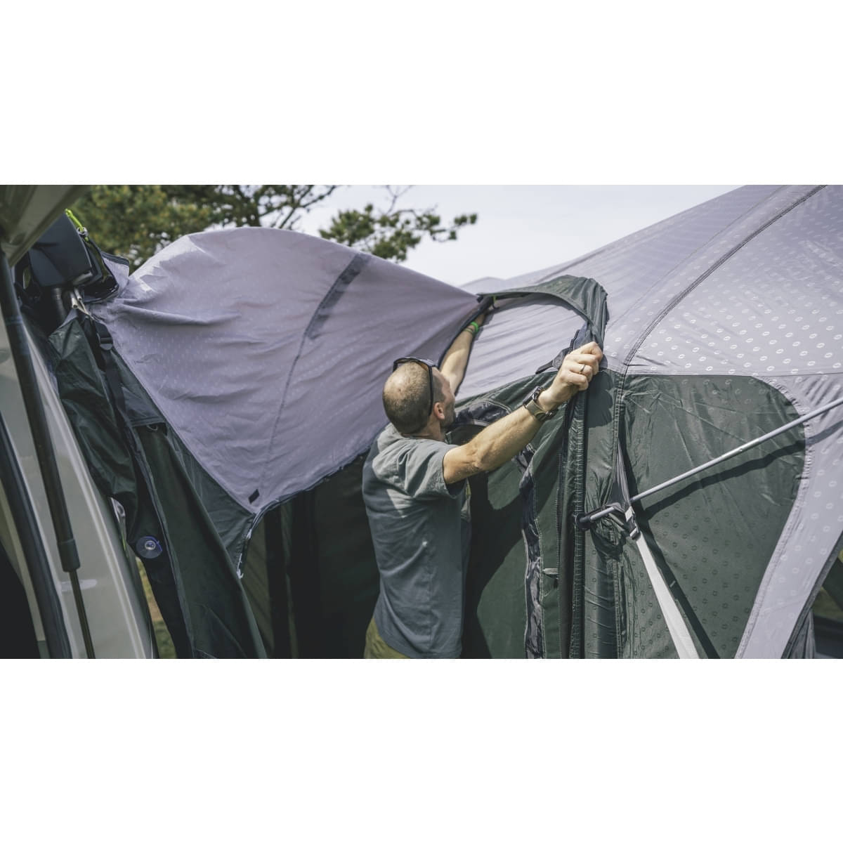 Outwell aufblasbares Busvorzelt Cross PowerAir inkl. Schleuse 240-270 cm- Teppich und Unterlage - 111561
