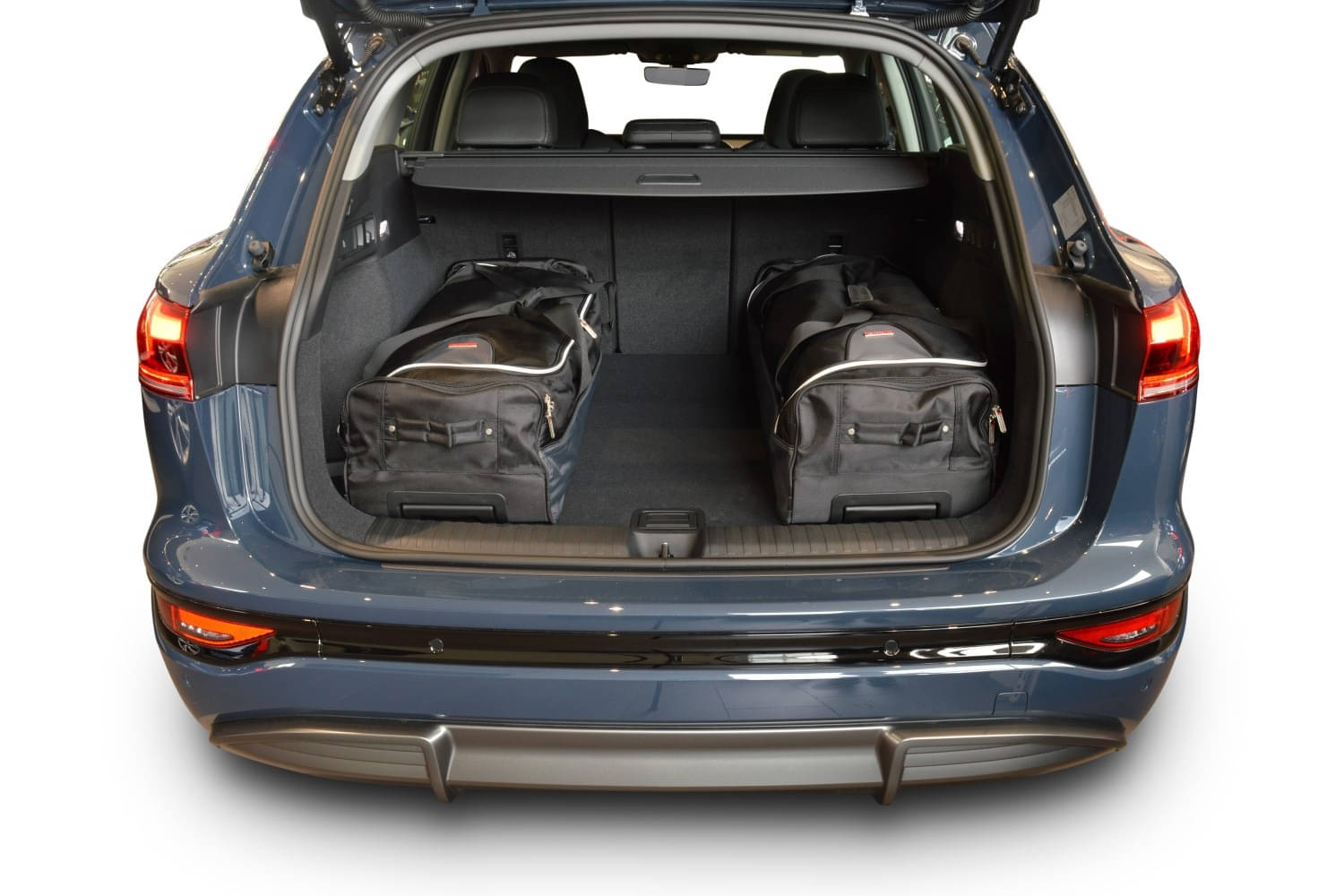 Car Bags A26901S AUDI Q6 e-tron -GF- Bj- 24- Reisetaschen Set- Auf Ihr Auto massgeschneidert- Das Original