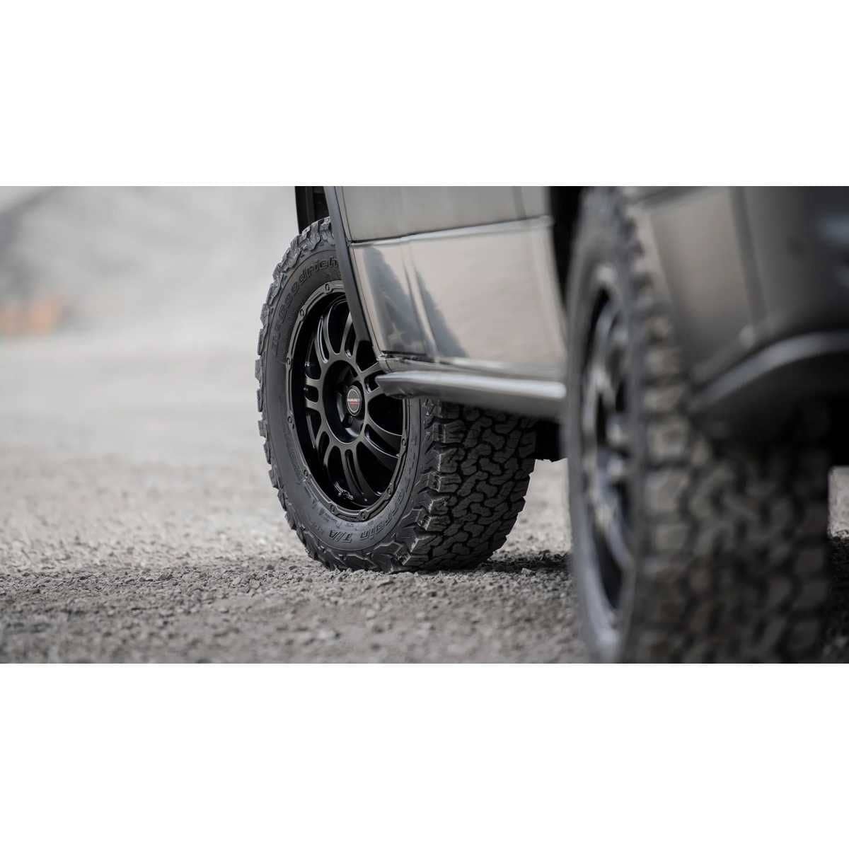 BORBET Alufelge CW8 black matt 18 Zoll fuer MB Sprinter - VW Crafter 4er-Set - CW8 80848130684-1BM