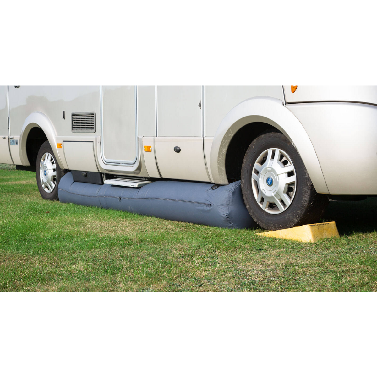 DWT aufblasbarer Windschutz Bodenschuerze 500 x 40 cm - 901036