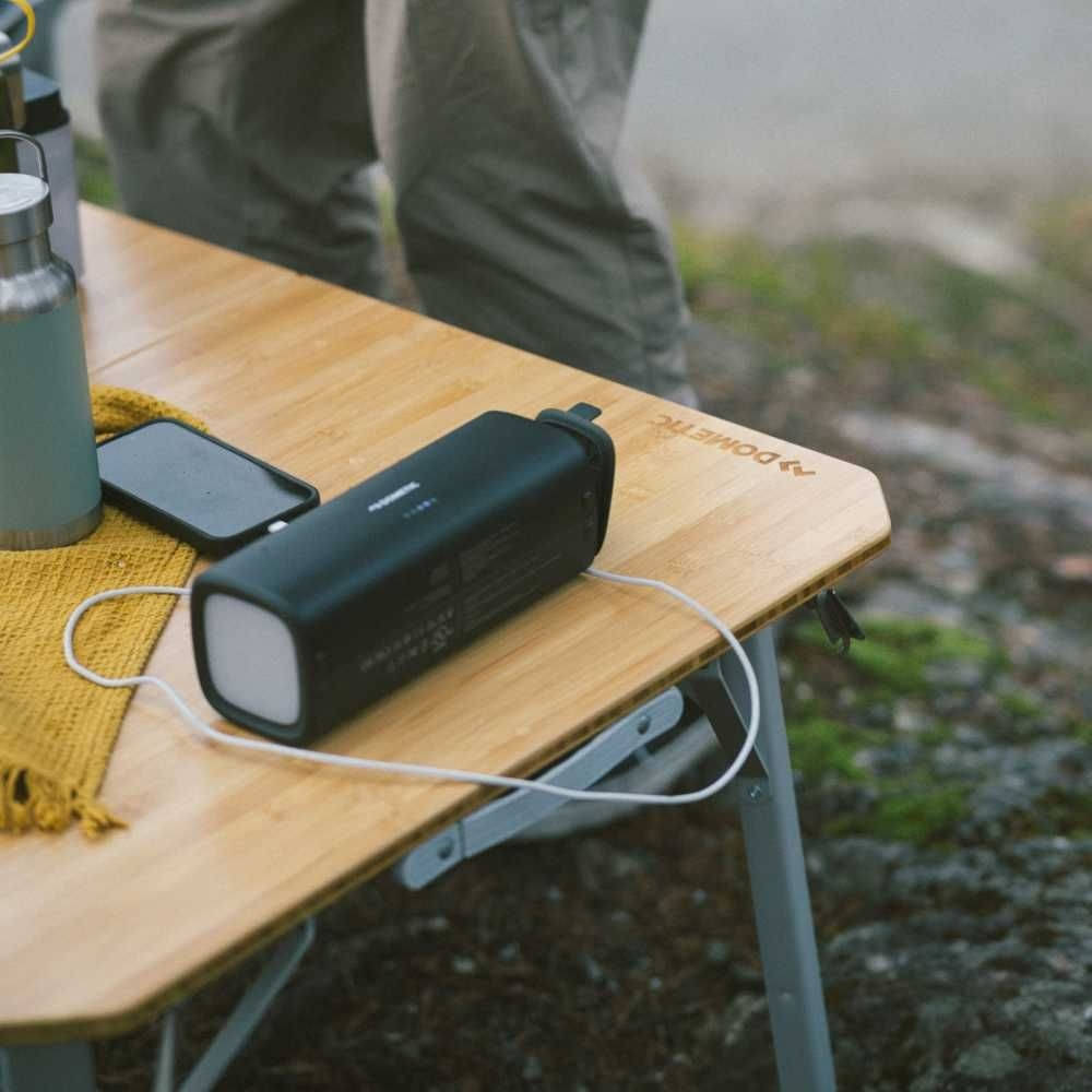 DOMETIC PLB15 Tragbare Lithium-Eisenphosphat-Batterie mit Leuchte 15 Ah DOMETIC PLB15 Tragbare Lithium-Eisenphosphat-Batterie mit Leuchte 15 Ah - 9620012451