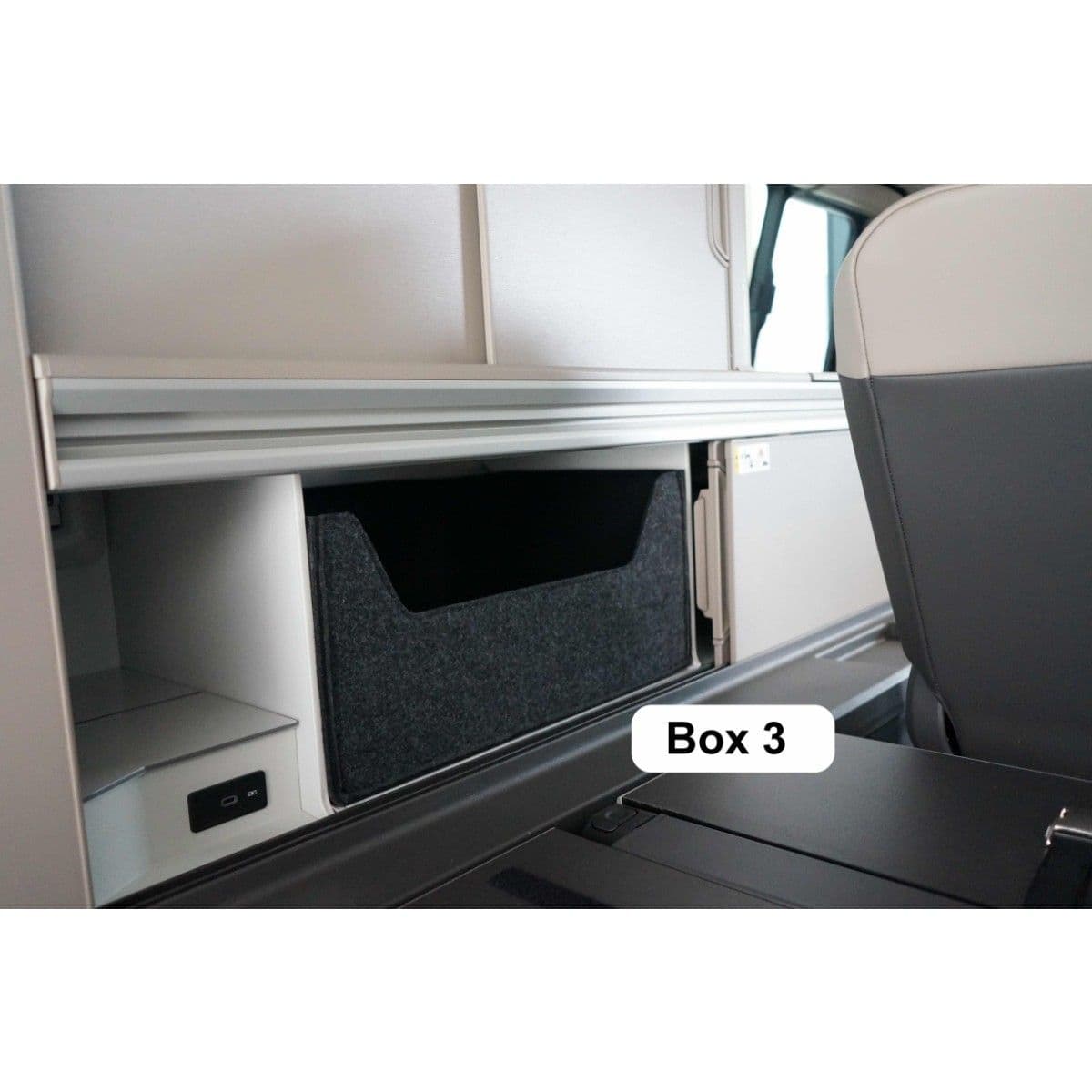 Schrankboxen FELLEISEN fuer VW T7 California Ocean- Box 1 - unterhalb der Besteckschublade
