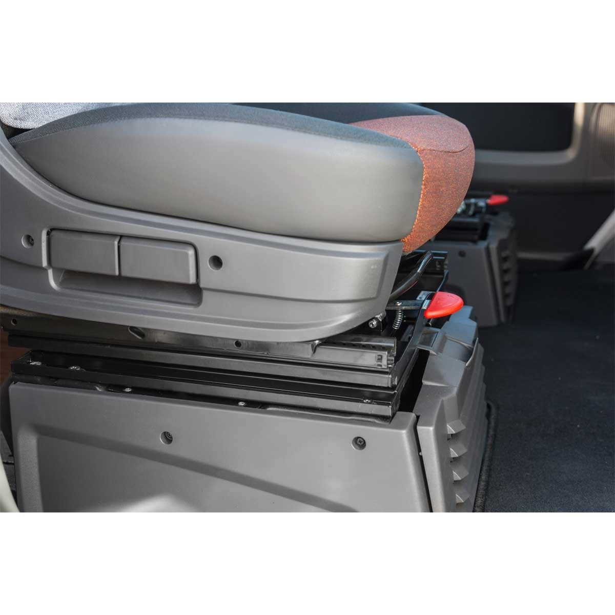 CTA Drehkonsole MB Sprinter ab 2006 VW Crafter Bj. 2006 - 2018 - geprüfte Retoure CTA Drehkonsole MB Sprinter ab 2006 VW Crafter Bj- 2006 - 2018 CTA Art-Nr. 9PG0070001V01