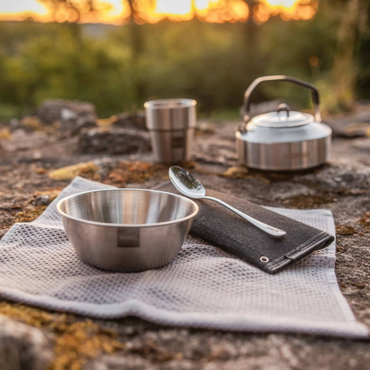 BOXIO - COOK UP Eurobox mit Geschirr und Besteck 28-tlg - BOX-COOK-UP-10