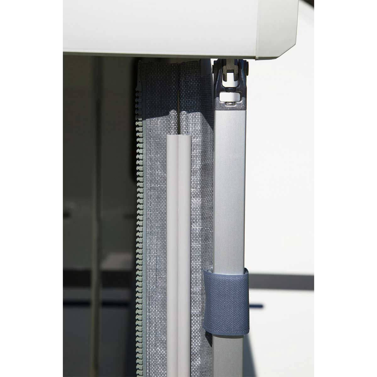 DWT Verbindungsadapter fuer Campingbusse -1 Paar- Art- Nr. 16502001