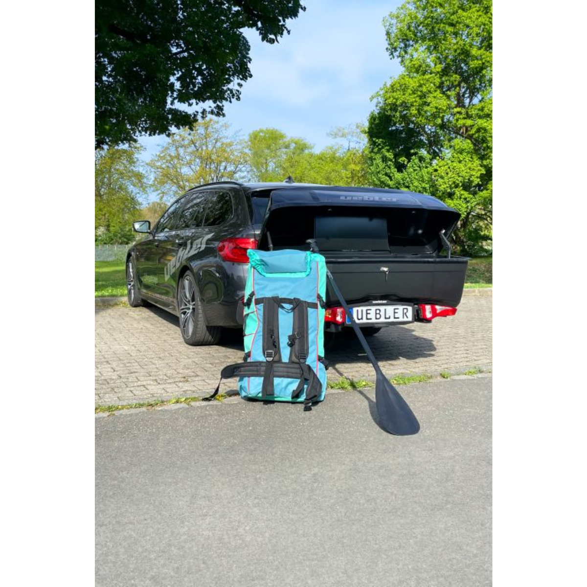 UEBLER Heckbox B1 300 Liter fuer Kupplungstraeger 25080