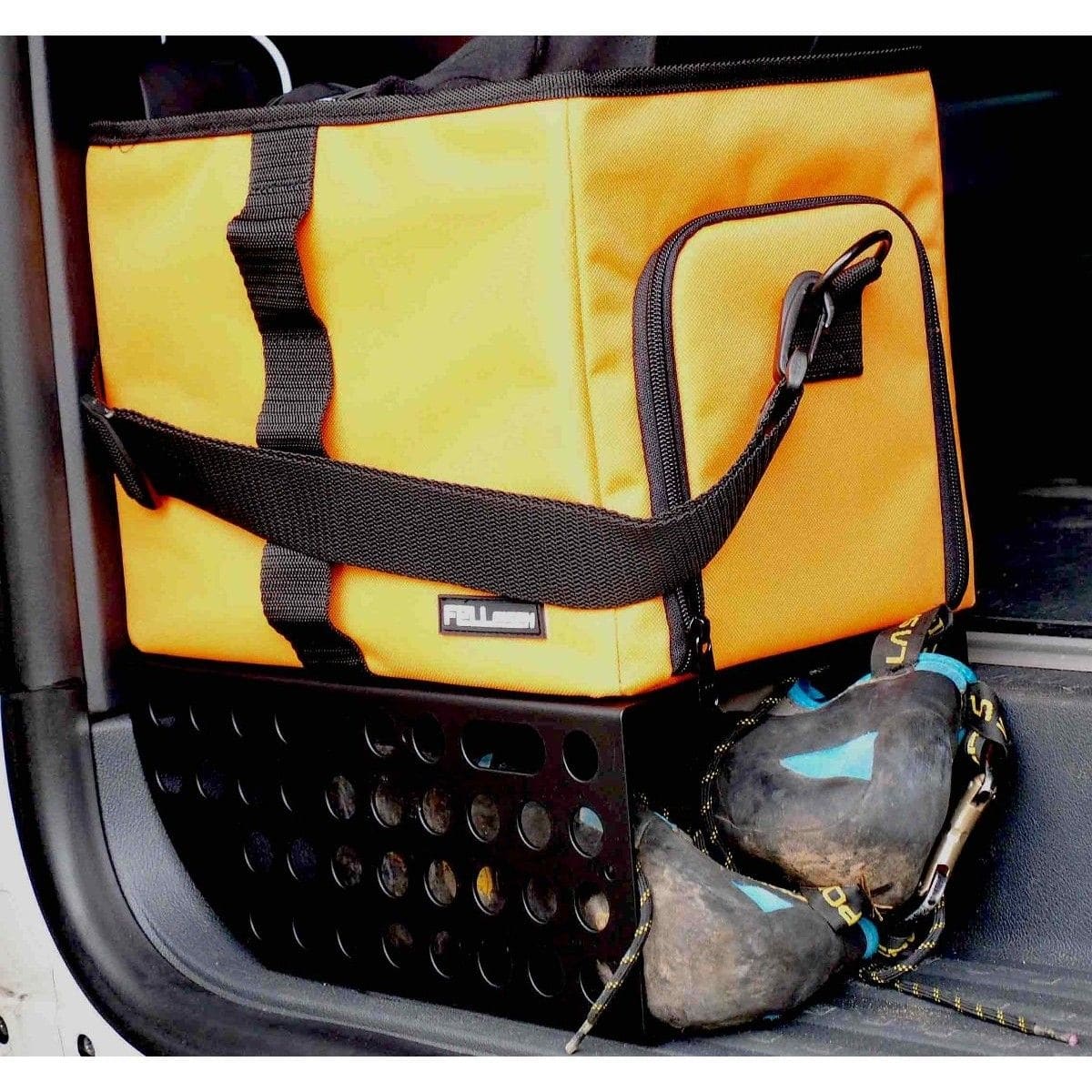 Trittstufenregal FELLEISEN Stuva mit Crashsicherung fuer VW California-Multivan T5-T6-T6.1- Orange STV 0008 00-CHS 0001 00-STS 0000 00