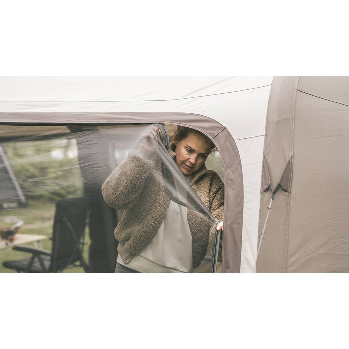 Outwell aufblasbares Familienzelt Boston 6 Air TC inkl. Teppich und Unterlage - 111530