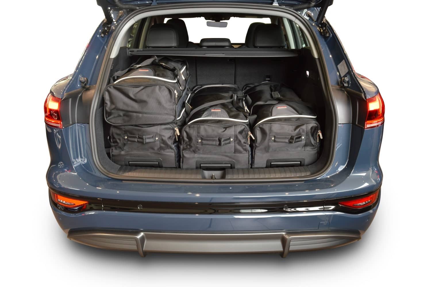 Car Bags A26901S AUDI Q6 e-tron -GF- Bj- 24- Reisetaschen Set- Auf Ihr Auto massgeschneidert- Das Original