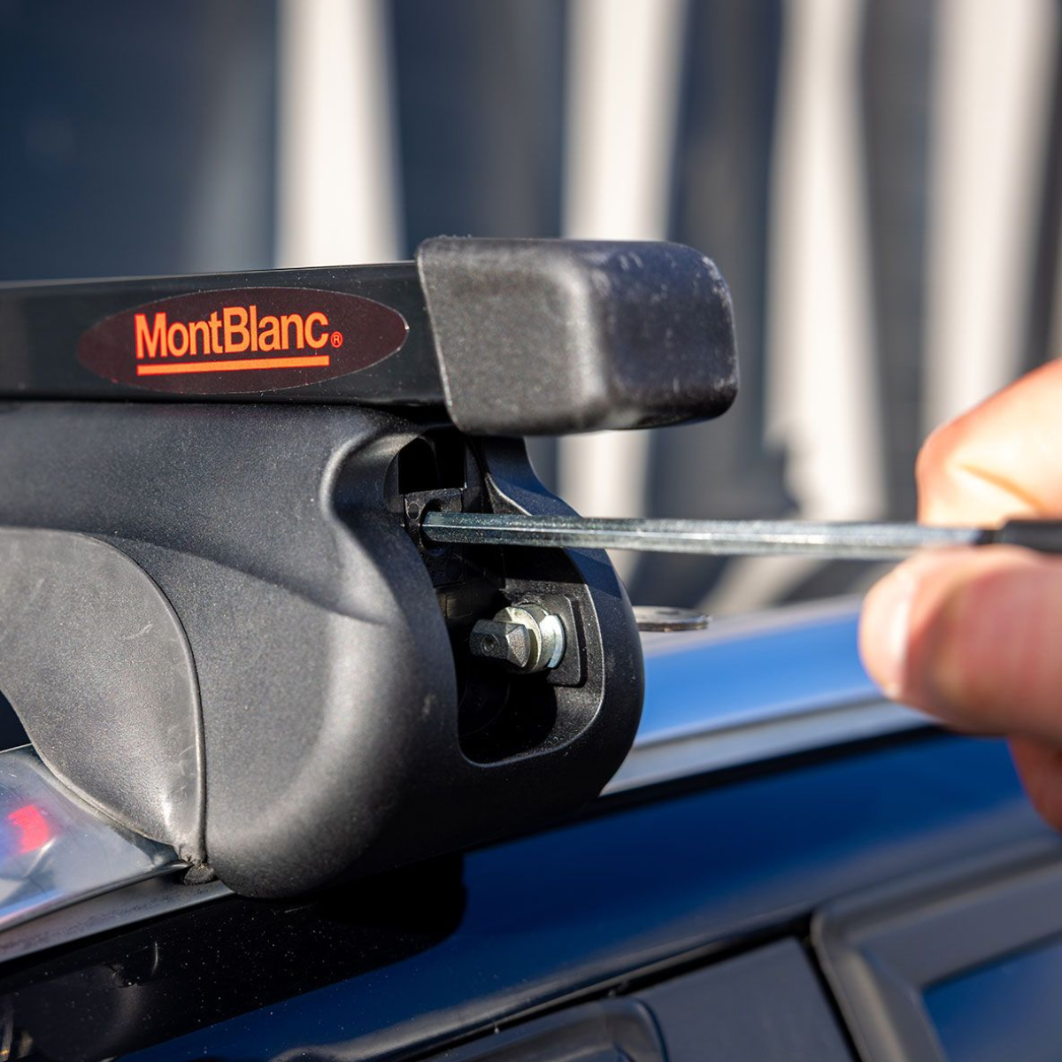 Mont Blanc Dachträgersystem für integrierte Dachreling Activa Readyfit 201 Stahl Mont Blanc Dachtraegersystem fuer integrierte Dachreling Activa Readyfit 201 Stahl - 230152