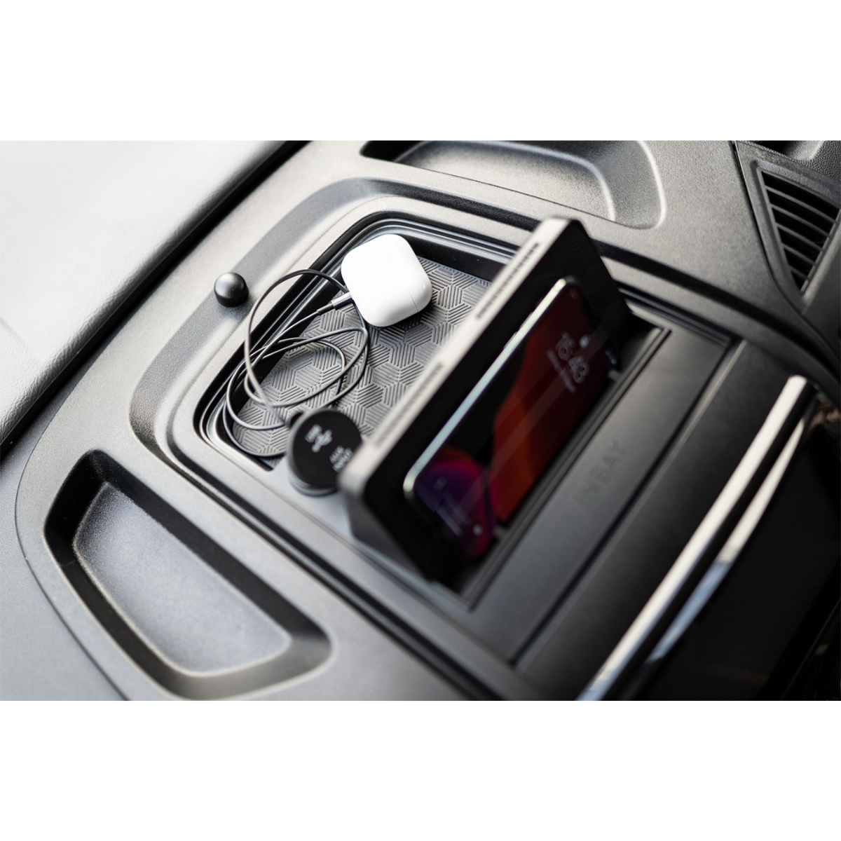 INBAY Qi-Ladestation Wireless Charging Station fuer Fiat Ducato ab Bj. 07-2006 - INBAY10W