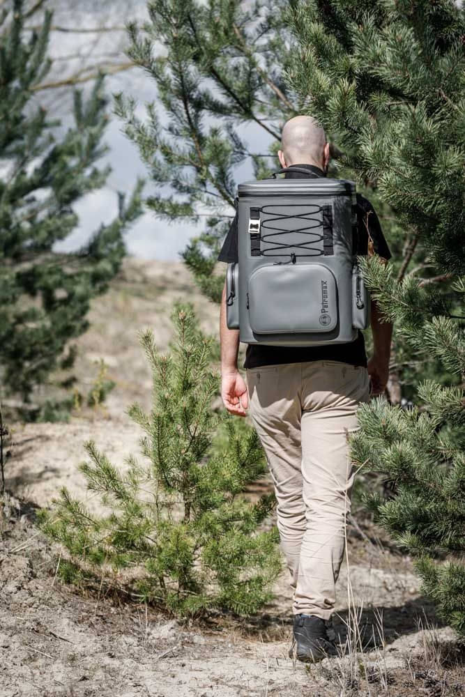 PETROMAX Kuehlrucksack 27 Liter grau mit Kuehlakku 210 mm - Isolierflasche 1-5 L - Aktionsset - BKPK27-GRAU-G-SET-210