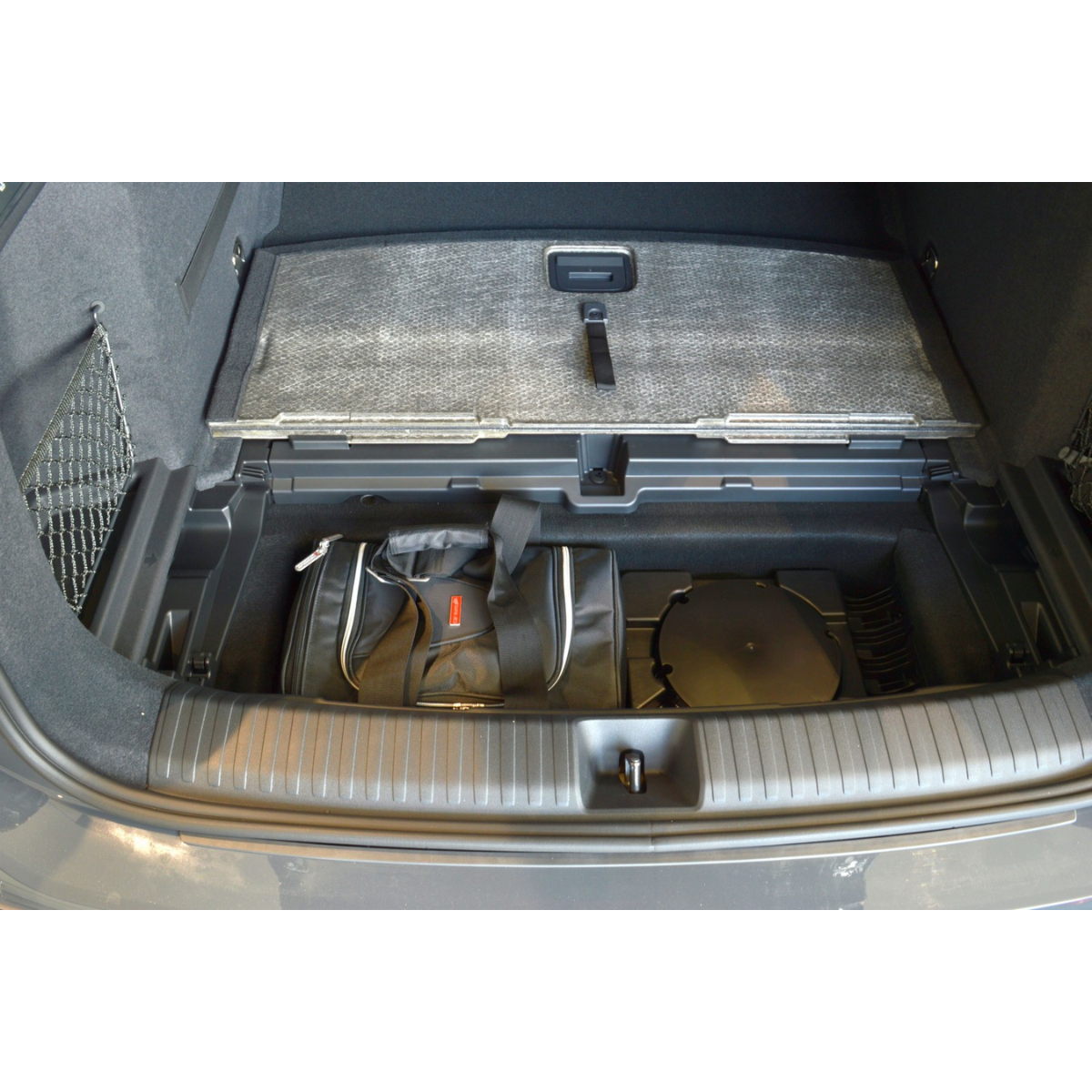 Car Bags A27601S AUDI Q6 e-tron Bj. 24- Trunk Tasche 27 x 28 x 38 cm