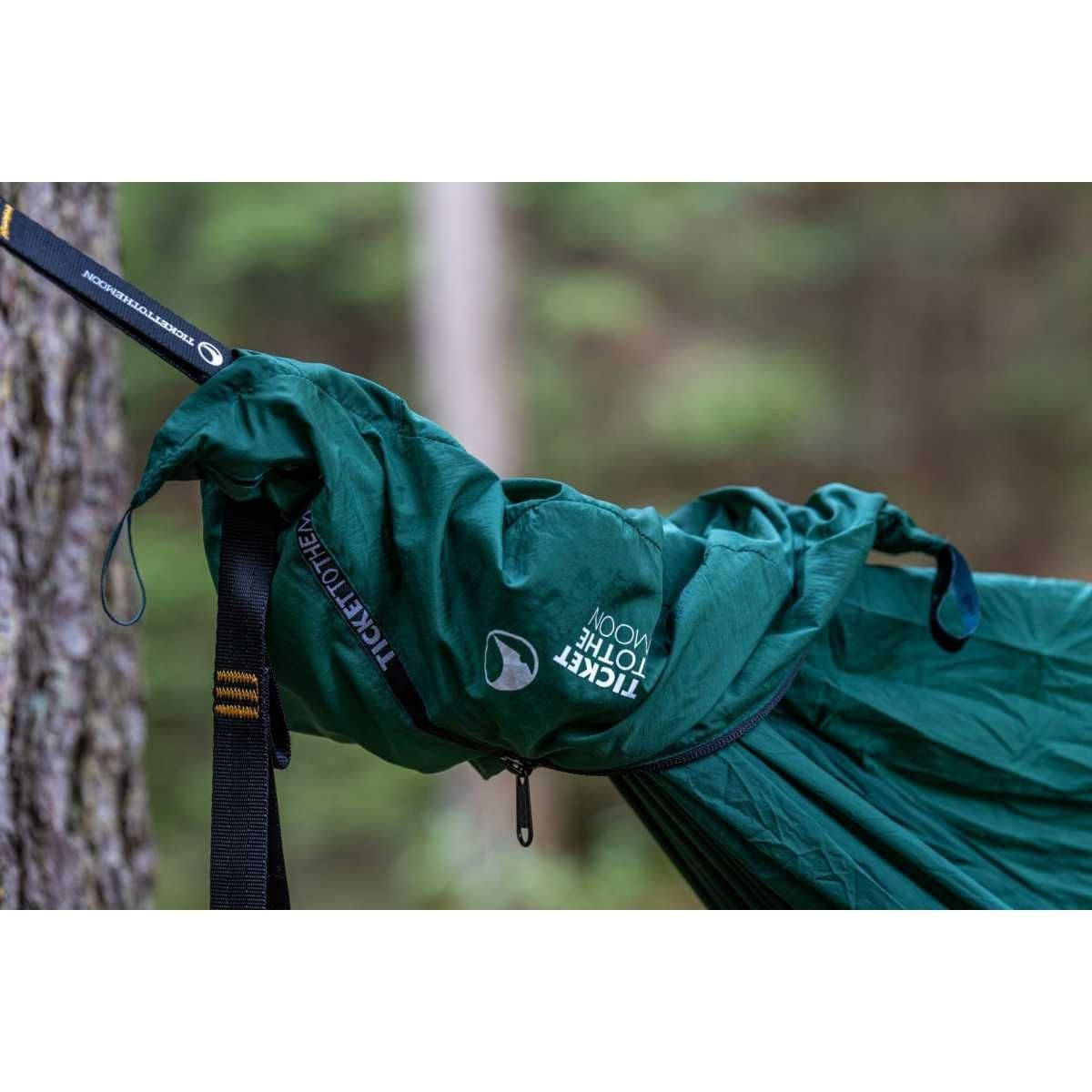TICKET TO THE MOON Lightest Pro Hammock Hängematte Forest Green inkl. Nautical Ropes TICKET TO THE MOON Lightest Pro Hammock Haengematte Forest Green inkl. Nautical Ropes - TMLPROR51 TMROPE