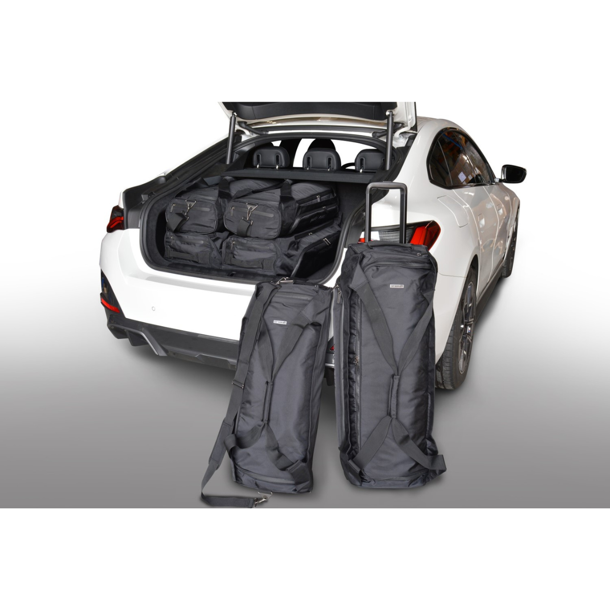 Car Bags Pro.Line B16101SP BMW i4 Bj. 21- Reisetaschen Set Car Bags Pro-Line B16101SP MW i4 Bj- 21- Reisetaschen Set- Auf Ihr Auto massgeschneidert- Das Original