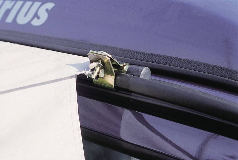 REIMO Multirail fuer VW T4-T5-T6 kurzer Radstand rechts - 90156