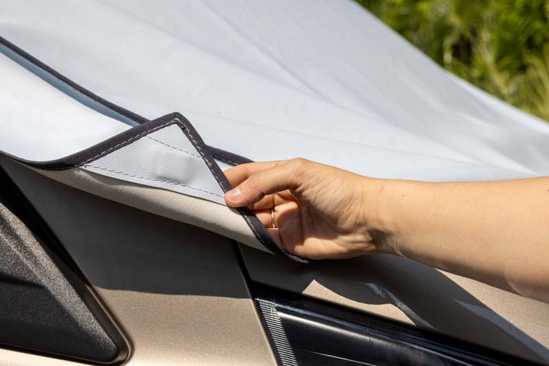 FIAMMA Frontscheibenabdeckung Coverglas Ford Transit Custom ab 2012 - geprüfte Retoure FIAMMA Frontscheibenabdeckung Coverglas Ford Transit Custom ab 2012 - 08827C01-