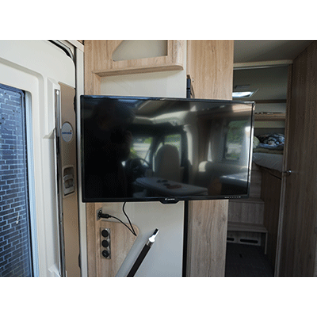 CARATEC Flex CFZ103 Drehadapter zur Montage von großen TV-Geräten CARATEC Flex CFZ103 Drehadapter zur Montage von grossen TV-Geraeten - CFZ103