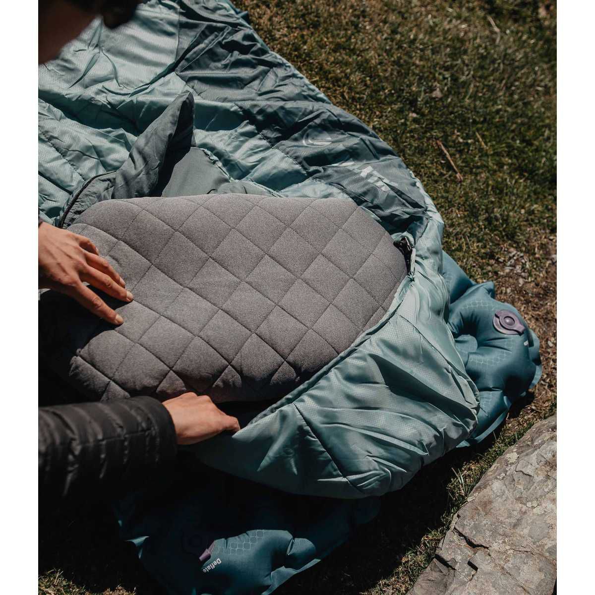 KLYMIT Luxe Pillow Kissen Grau - 12LPGY01D