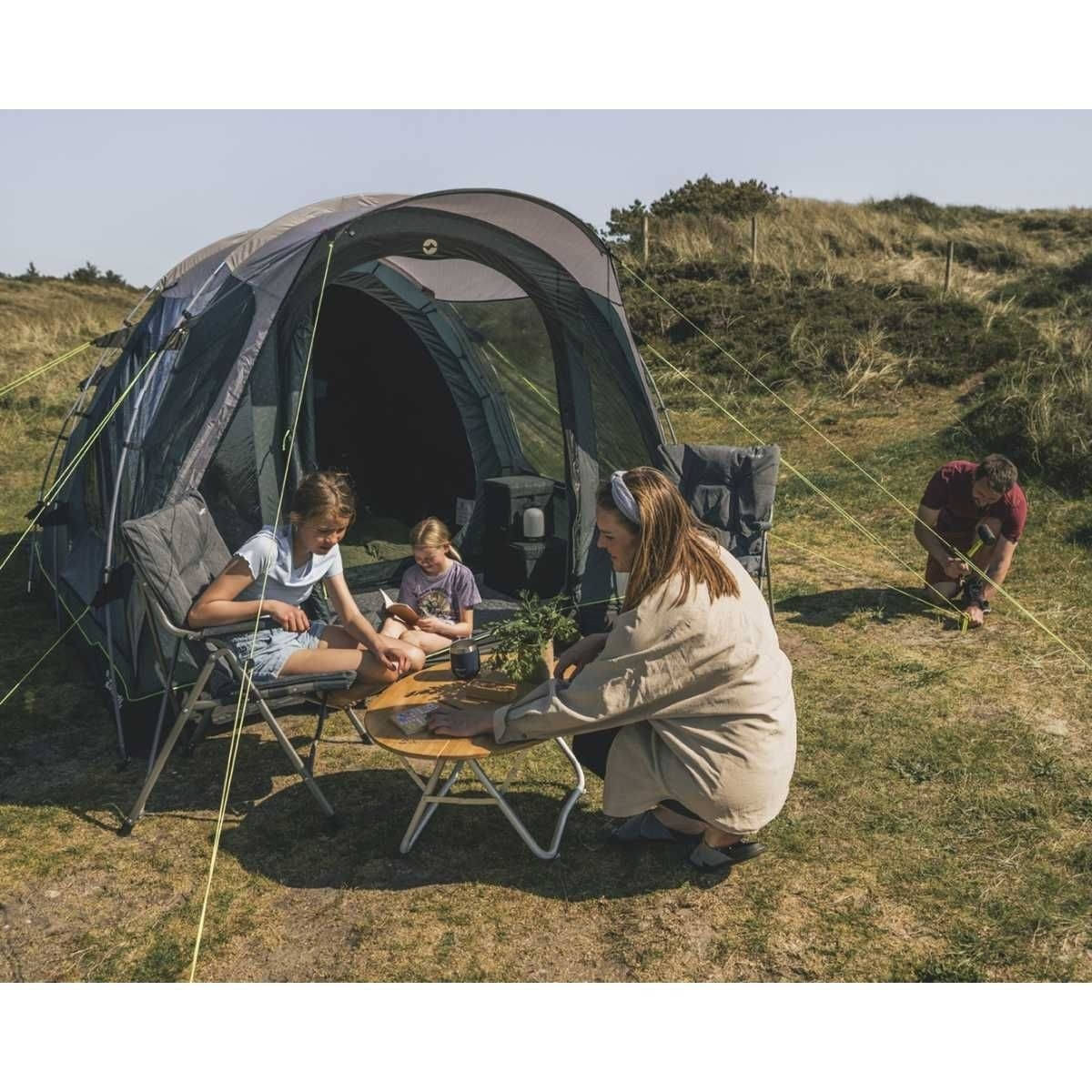 Outwell Familienzelt Sky 4 inkl. Teppich und Unterlage - 111473