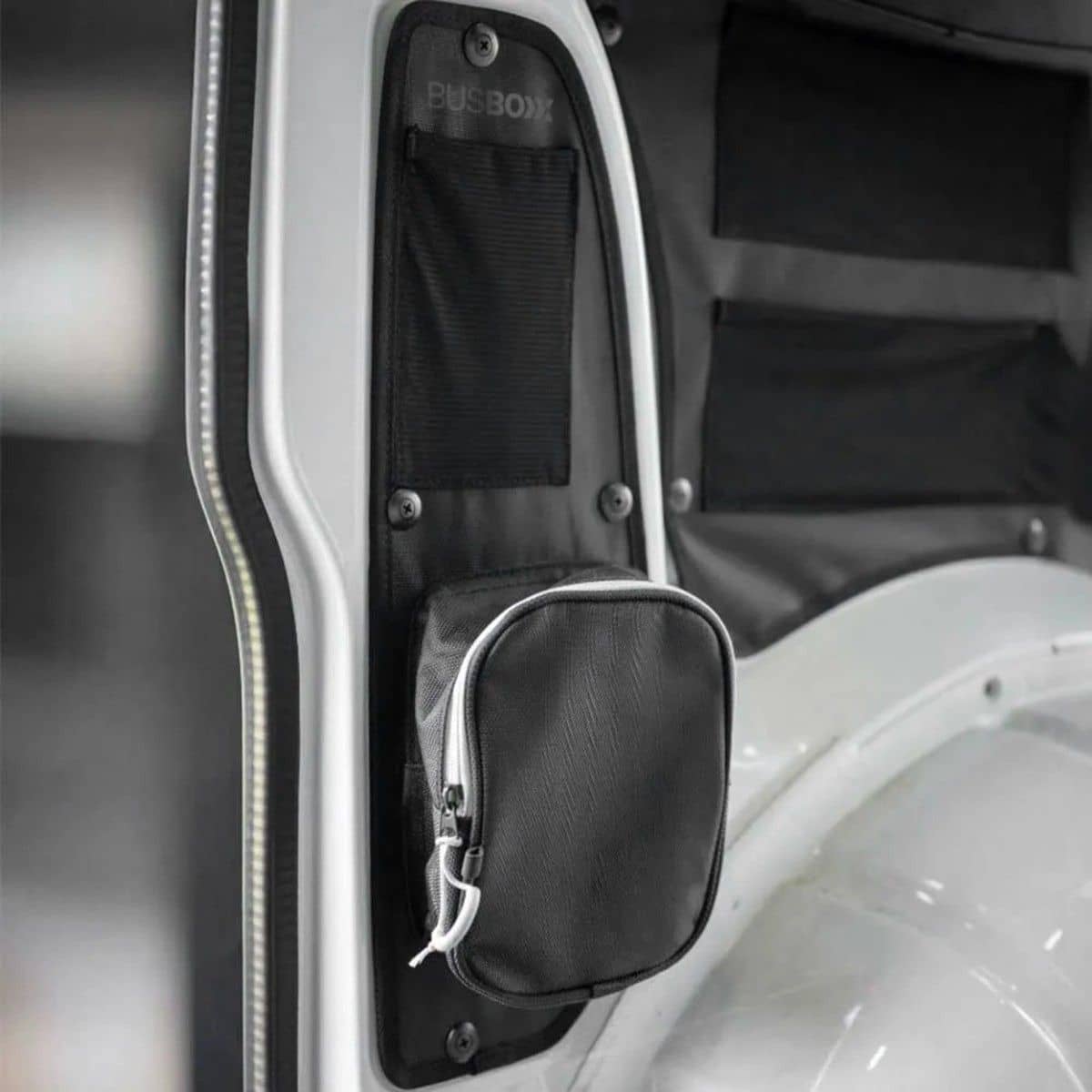 Organizer-Tasche BUS-BOXX utilitywallBOXX Tasche- 50x17 cm- VW T5-T6-T6.1 Beifahrerseite 2034