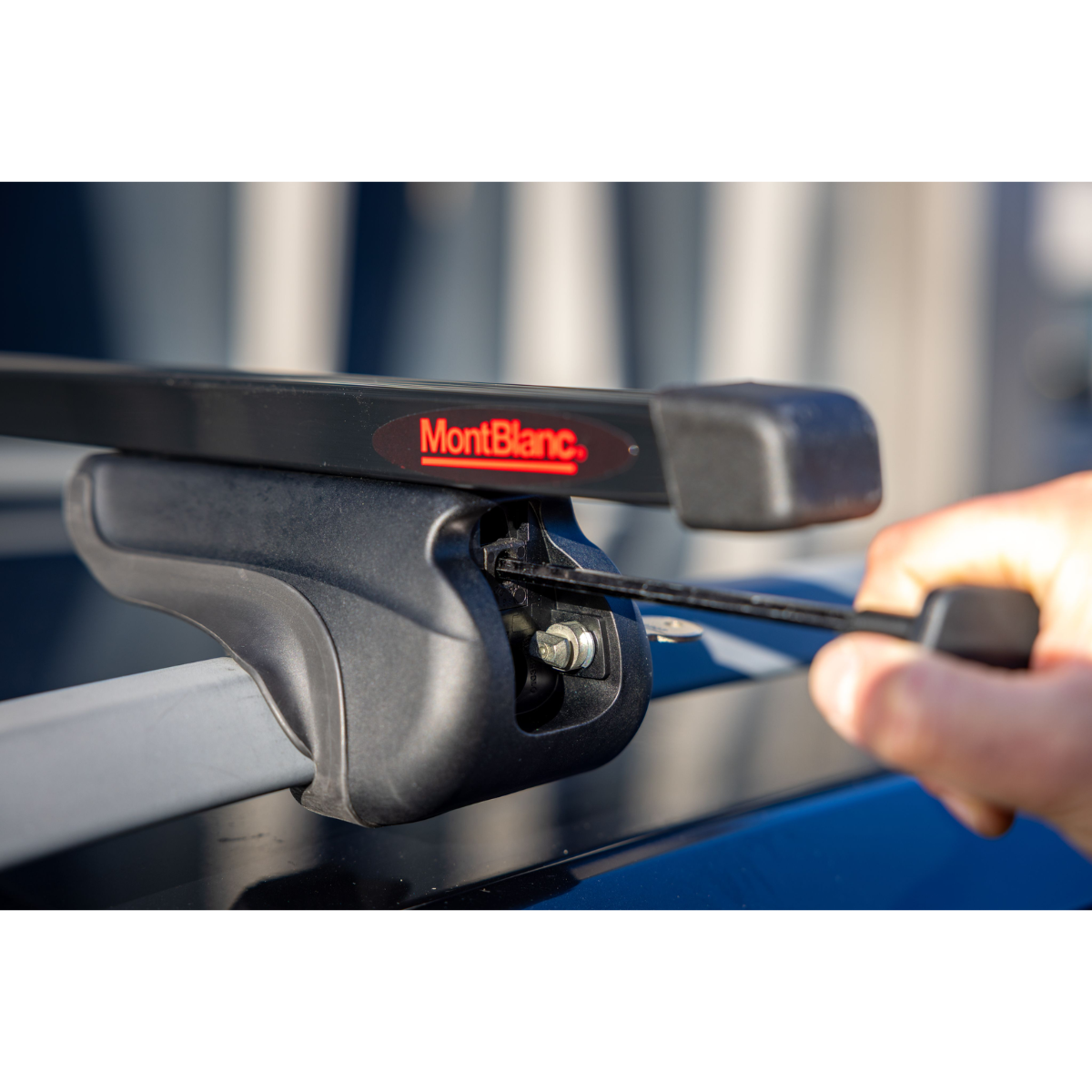 Mont Blanc Dachträgersystem für offene Dachreling Activa Readyfit 101 Stahl Mont Blanc Dachtraegersystem fuer offene Dachreling Activa Readyfit 101 Stahl - 230151