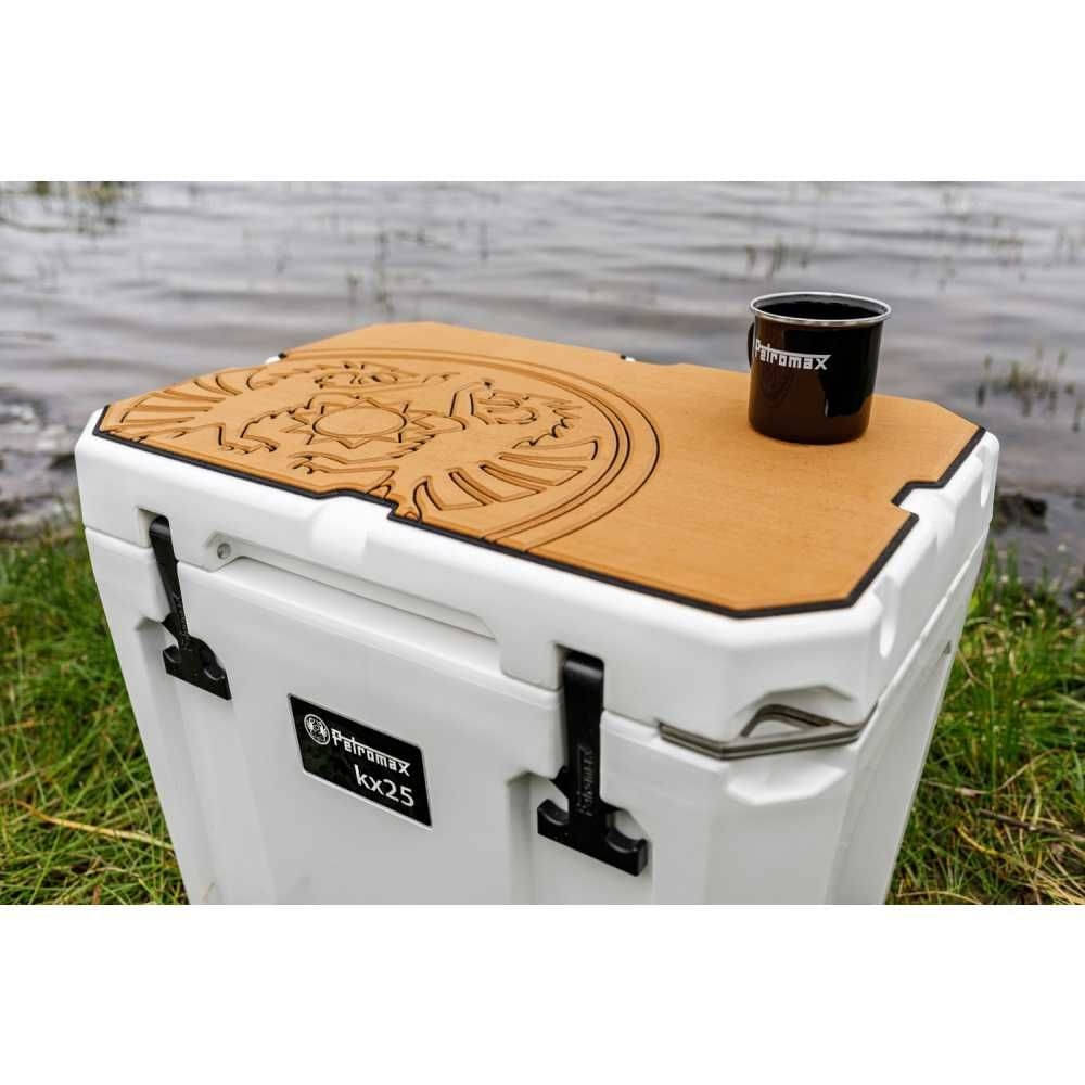 PETROMAX Haft-Auflage fuer Kuehlbox kx25 Braun mit Drachenemblem - kx25-padw-d