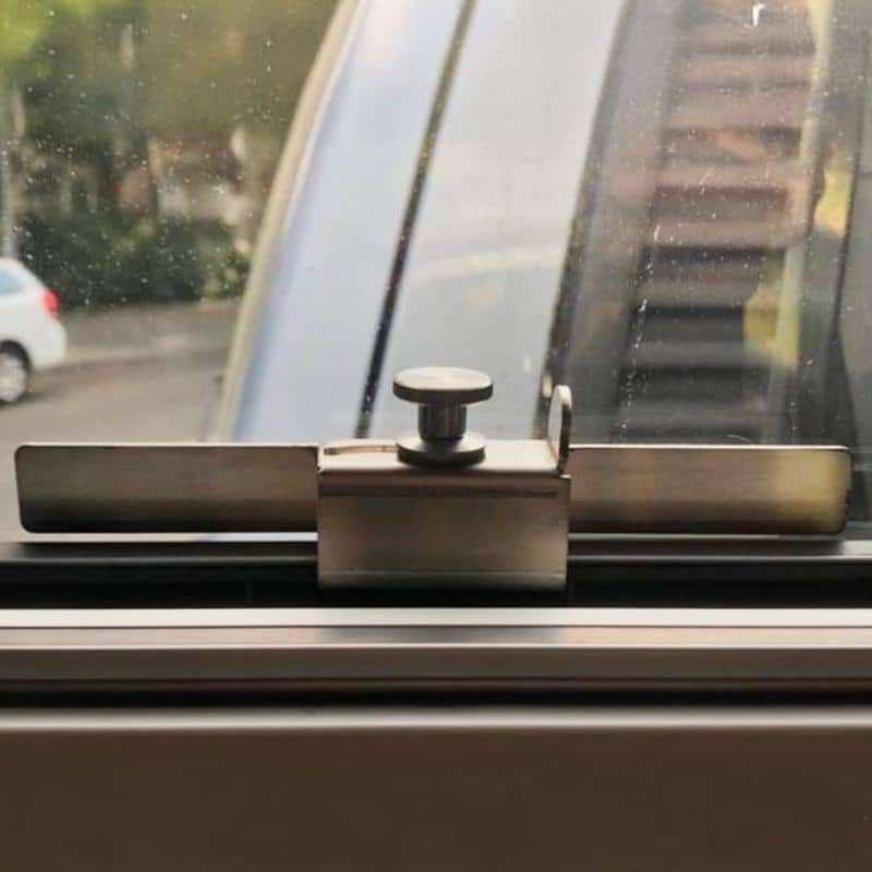 Einbruchschutz SECURE CAMPER Sicherheitsprofil Dometic-Polyvision rahmenlos- Groesse M- schwarz 